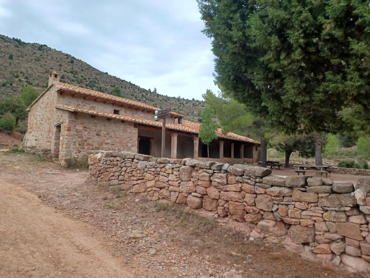 Fuentes de RubielosLa Vieja Escuela别墅 外观 照片